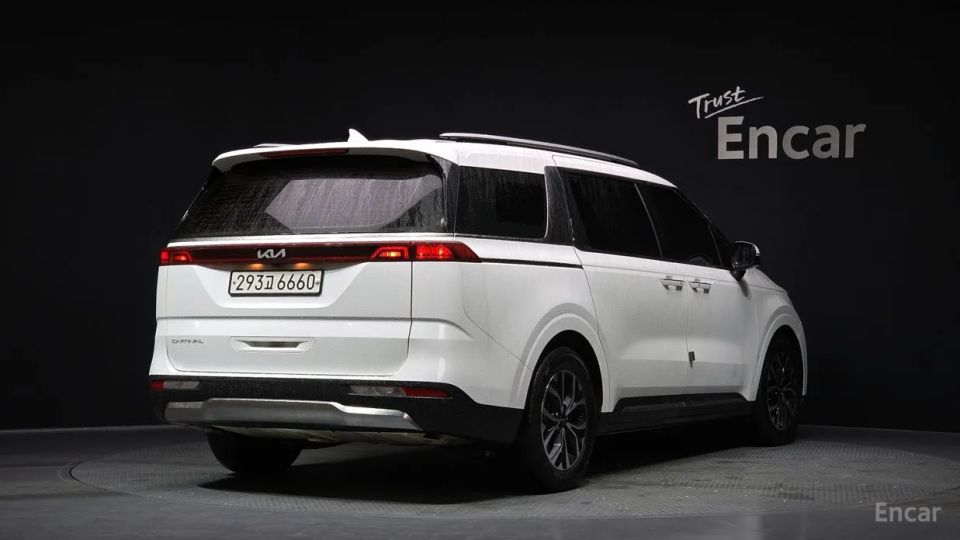 Kia Canival