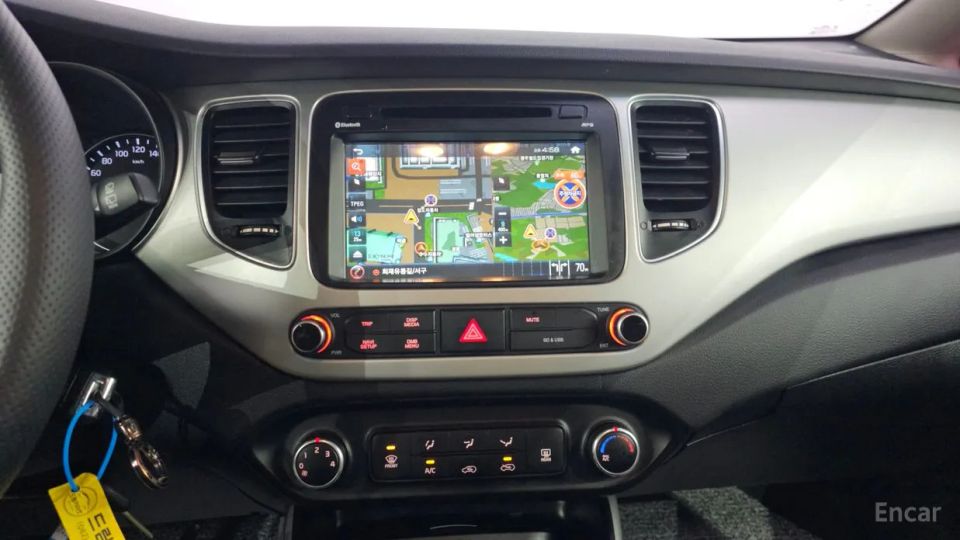 Kia Carens