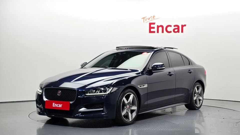 Jaguar XE