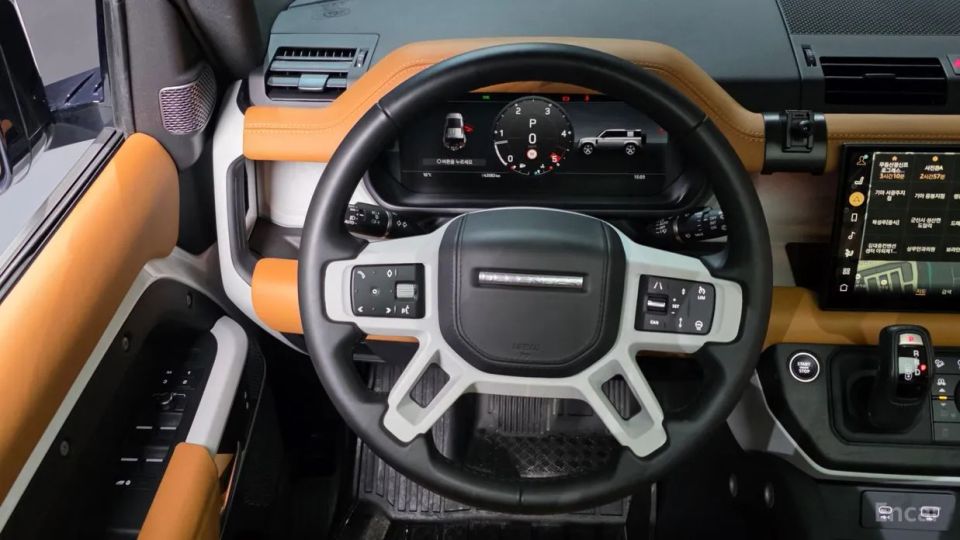 Land Rover Defender