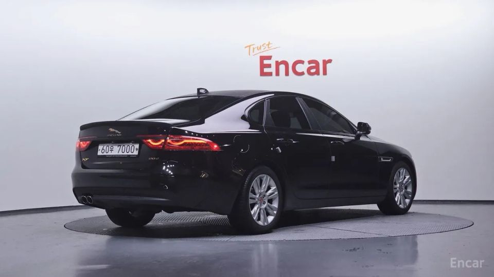 Jaguar xf