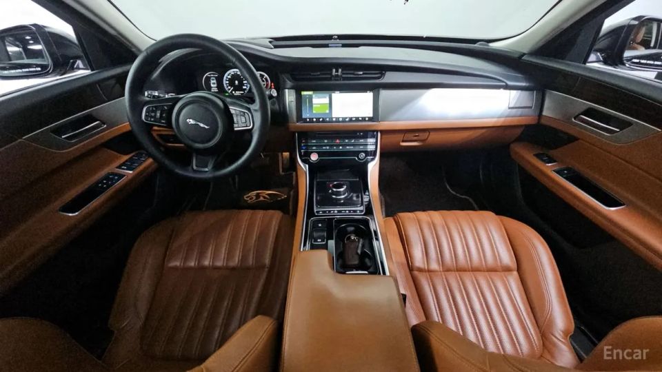 Jaguar xf