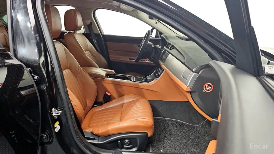 Jaguar xf