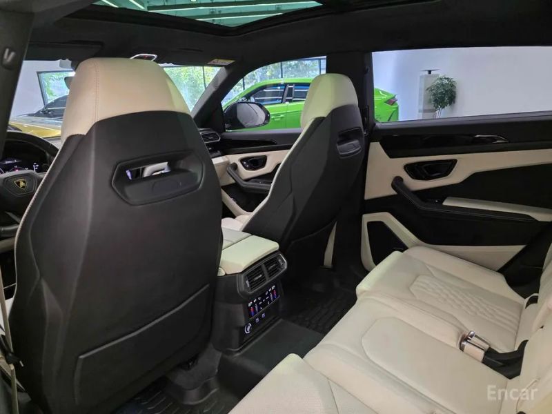 Lamborghini urus