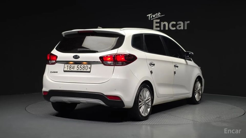Kia Carens