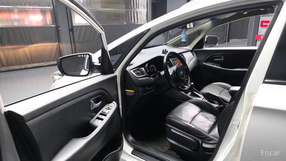 Kia Carens