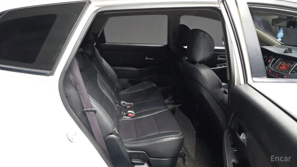 Kia Carens