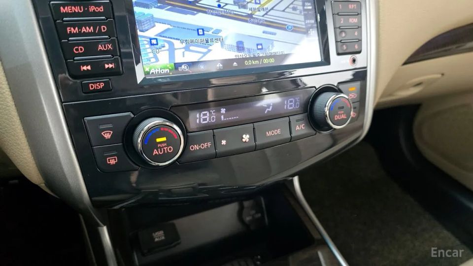 Nissan altima