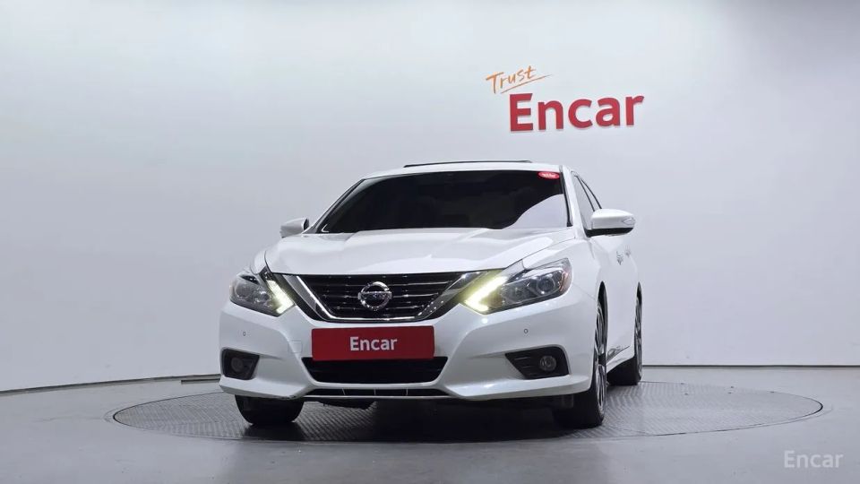 Nissan altima