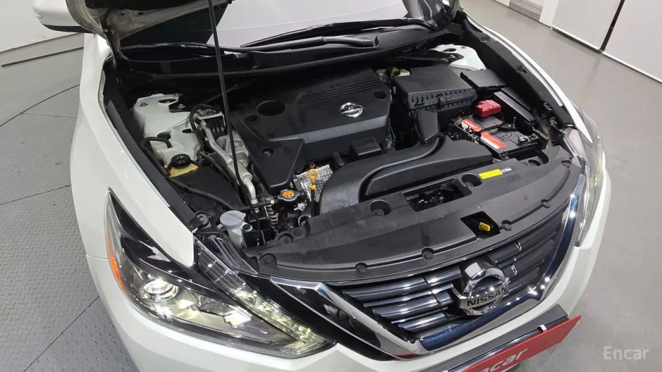 Nissan altima