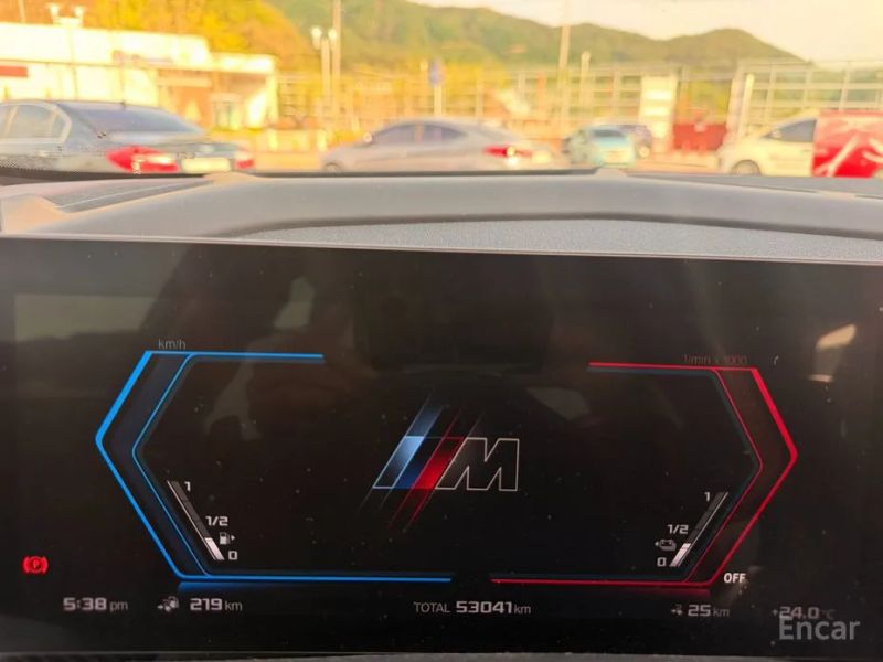 BMW XM