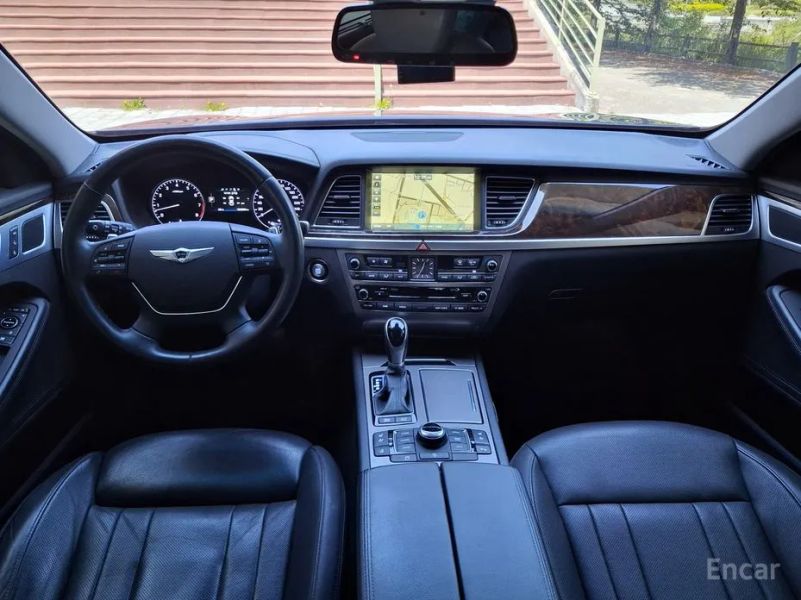 Hyundai Genesis