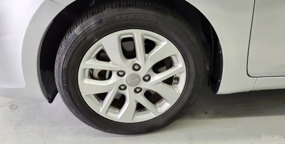 Kia Carens