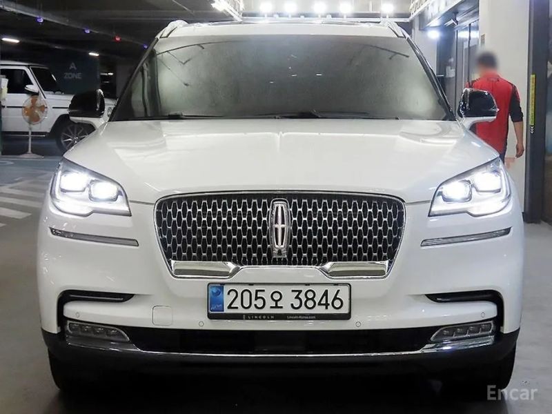 Lincoln Aviator