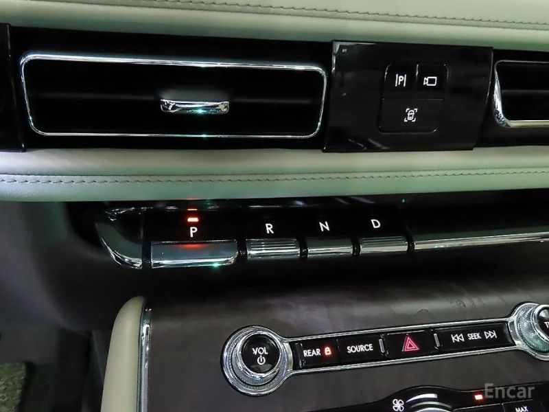 Lincoln Aviator