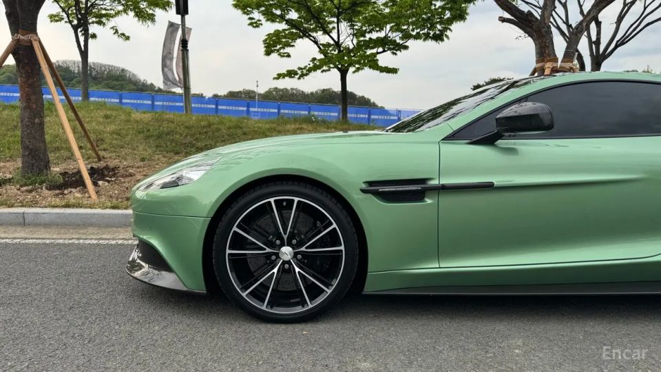 Astonmartin Vanquish