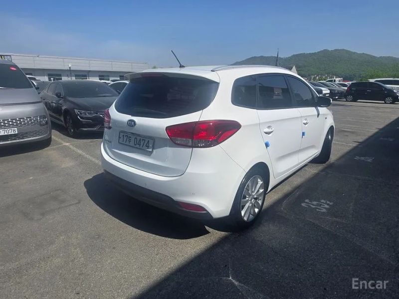 Kia Carens