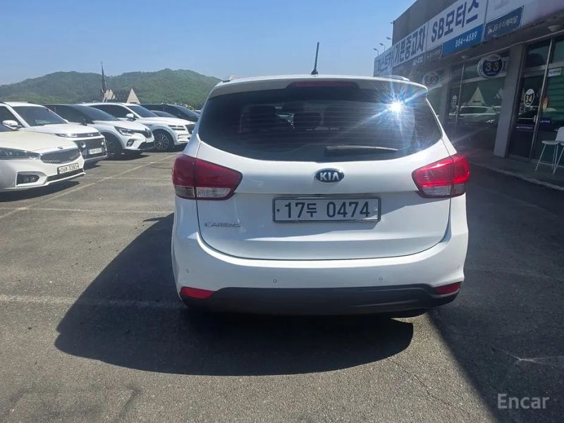 Kia Carens
