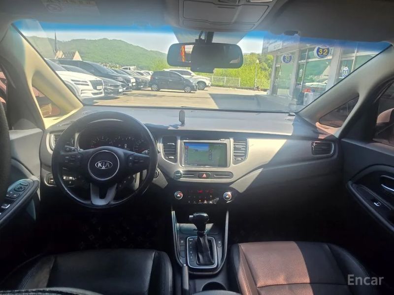 Kia Carens