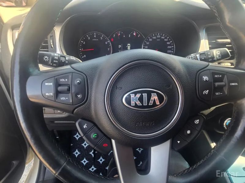 Kia Carens