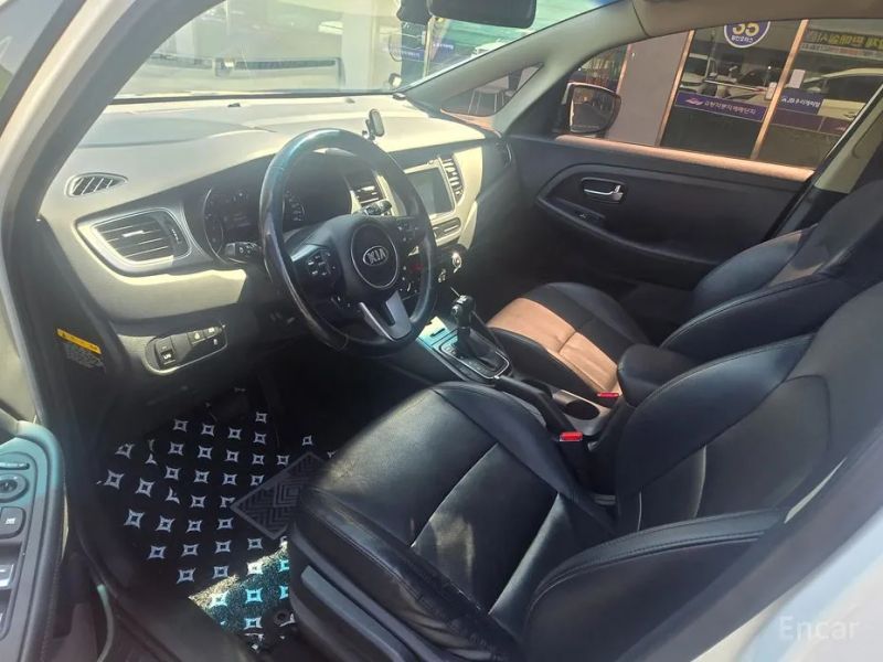 Kia Carens