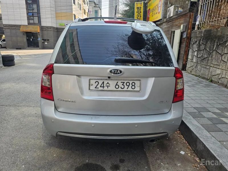 Kia Carens