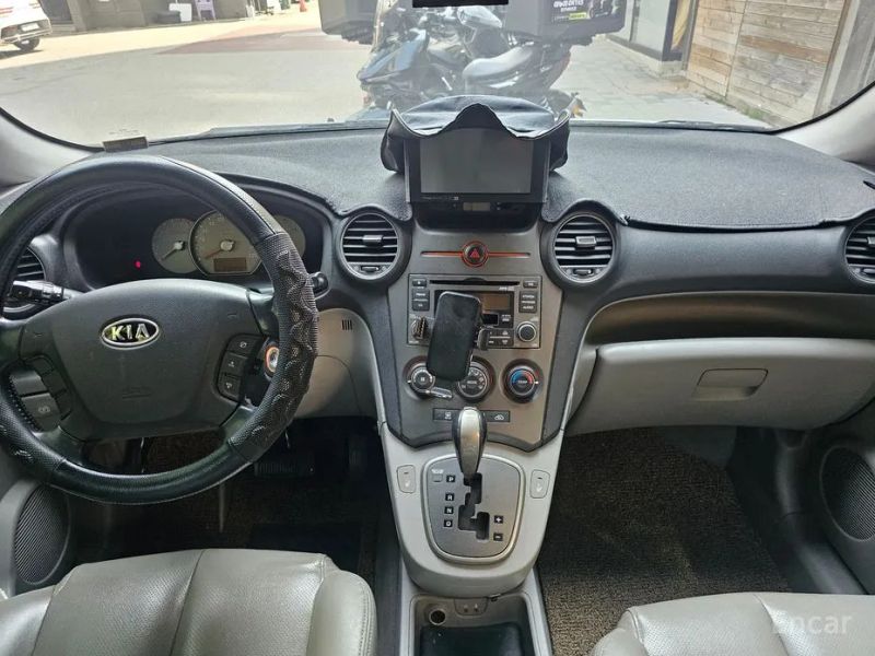Kia Carens