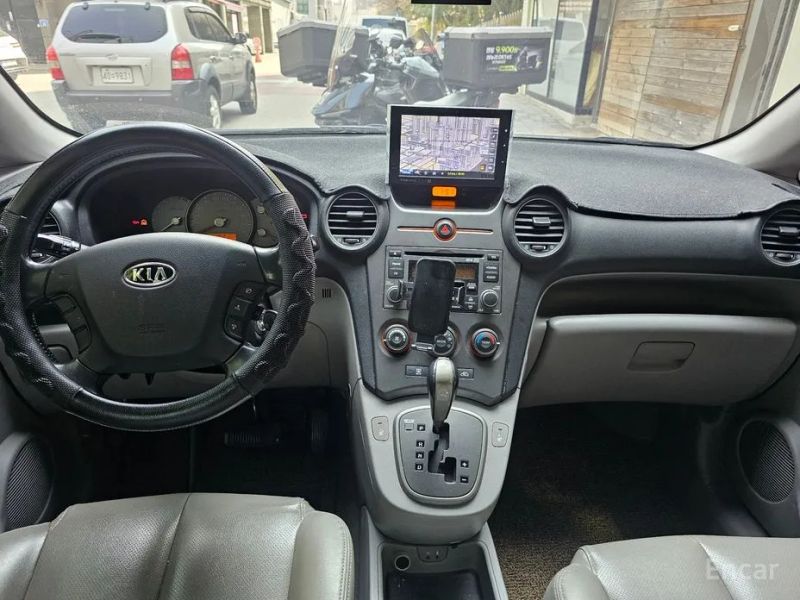 Kia Carens