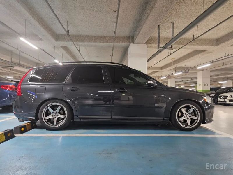 Volvo V50
