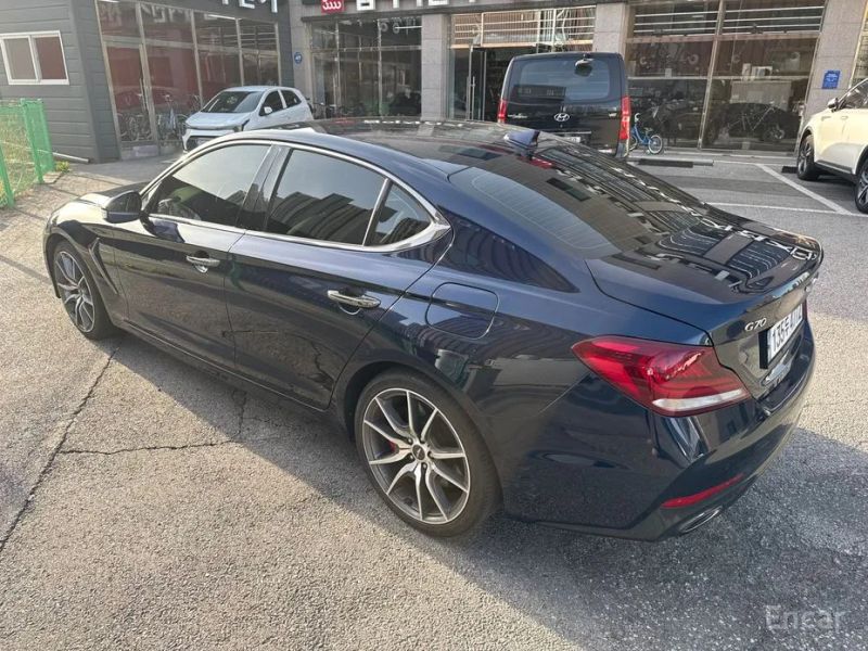 Genesis G70