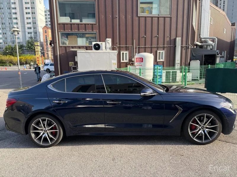 Genesis G70