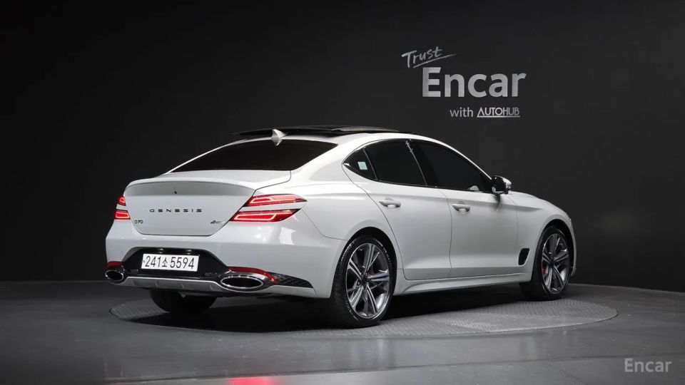 Genesis G70