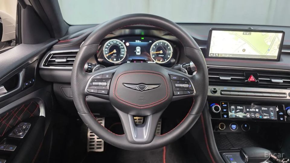 Genesis G70