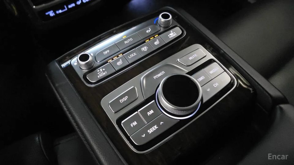Kia K9