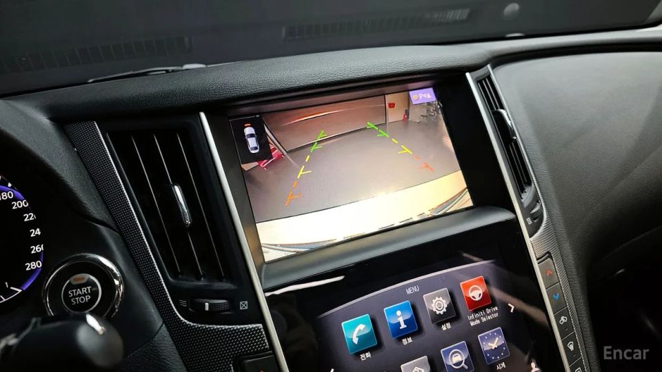 Infiniti Q50