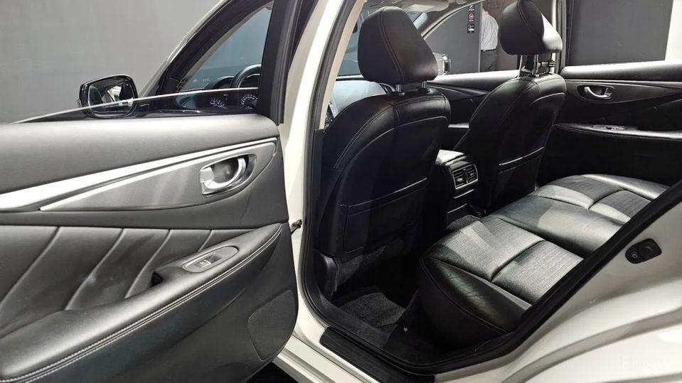 Infiniti Q50
