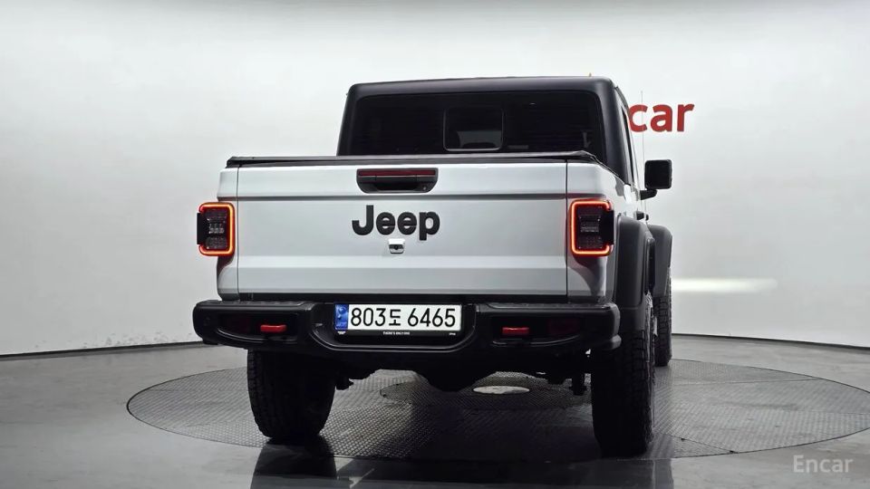 Jeep gladiator