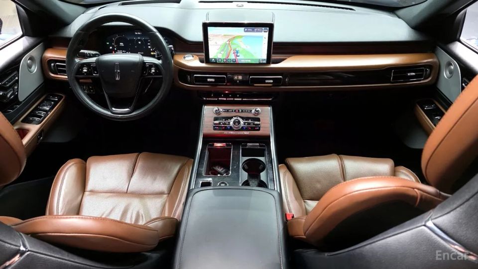 Lincoln Aviator