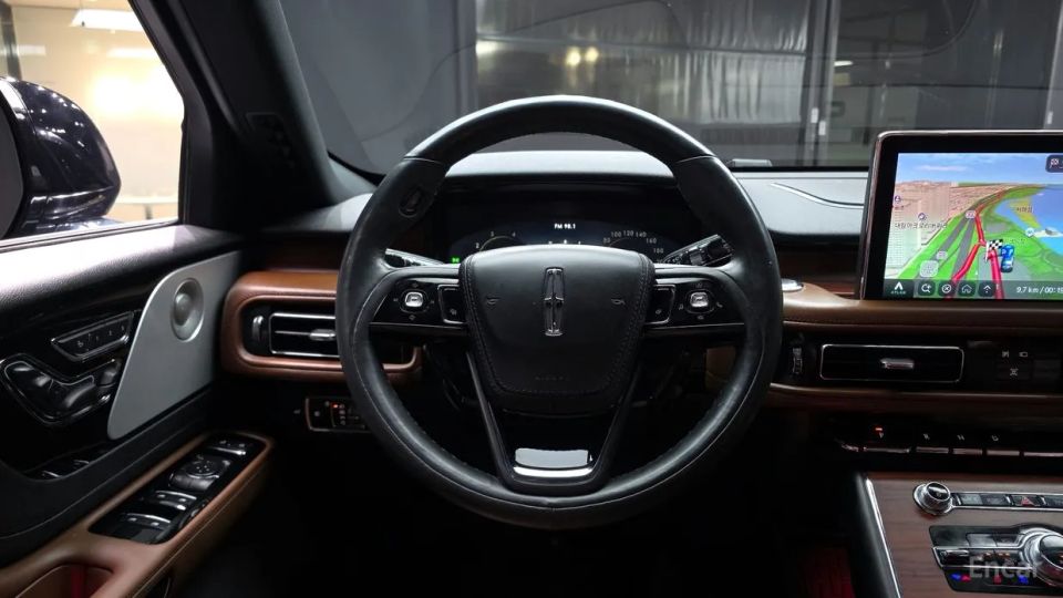 Lincoln Aviator