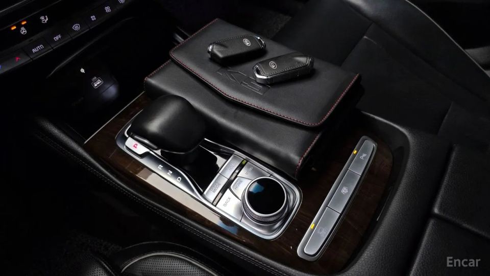 Kia K9