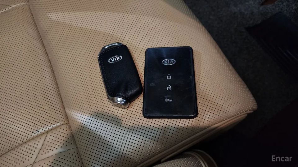 Kia K9