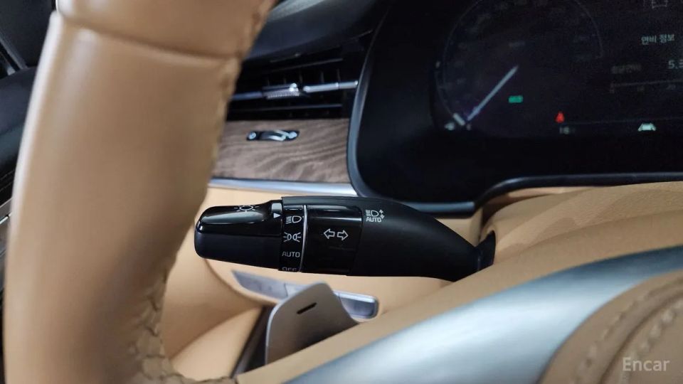 Kia K9