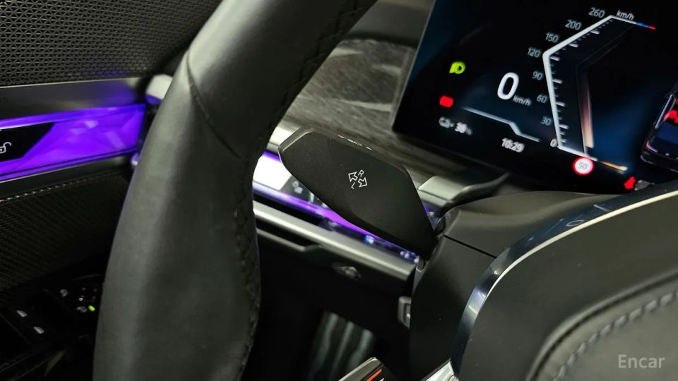 BMW i7