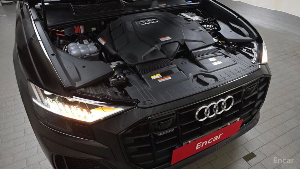 Audi Q8