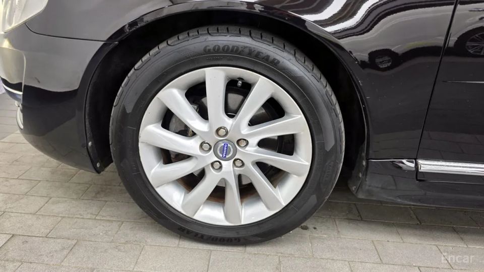 Volvo S80