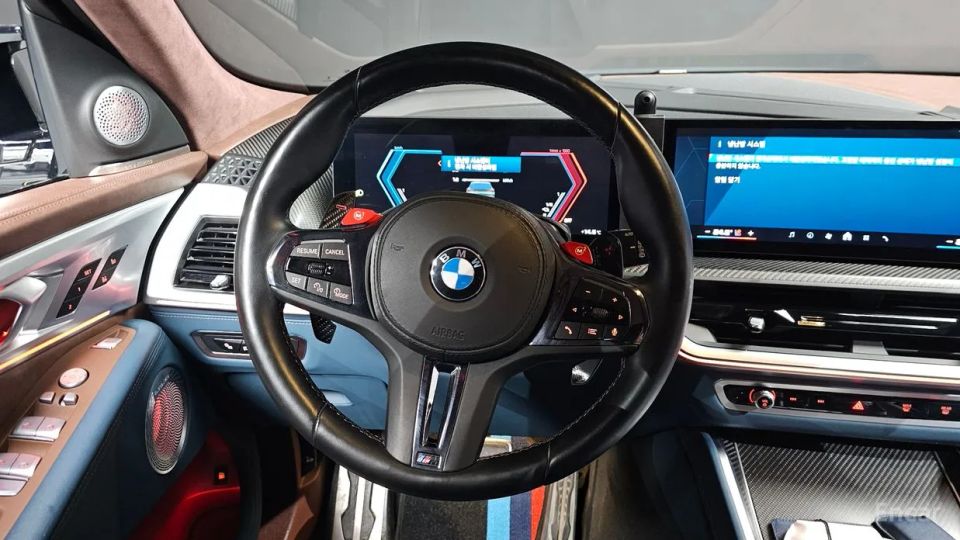 BMW XM