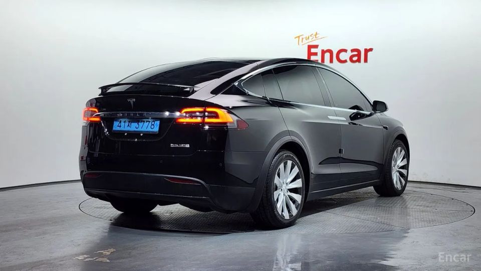 Tesla model-x
