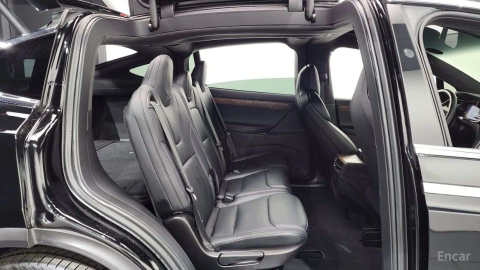 Tesla model-x