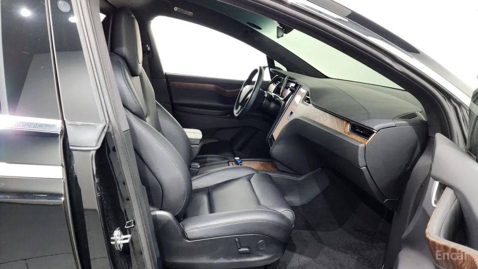 Tesla model-x