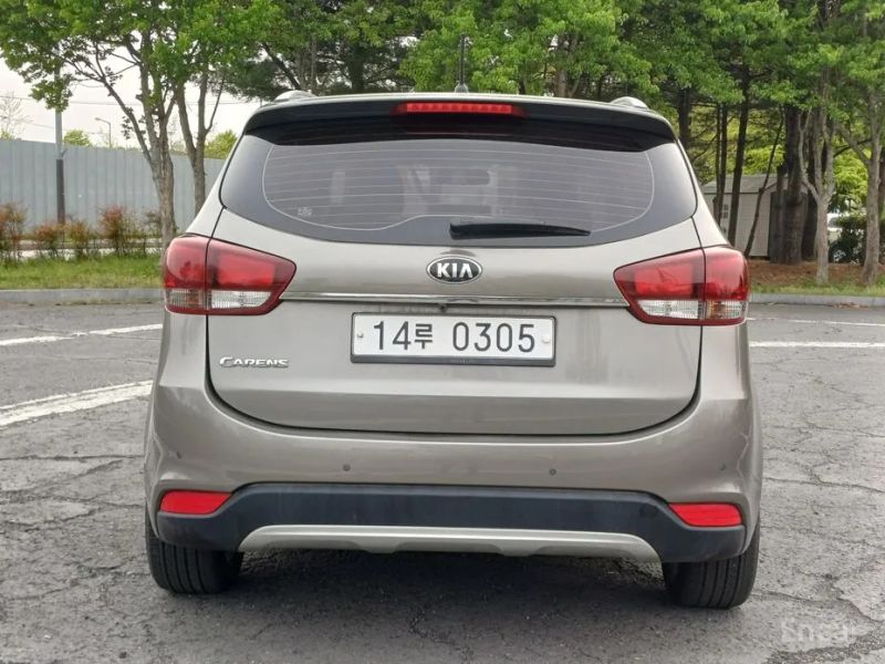 Kia Carens